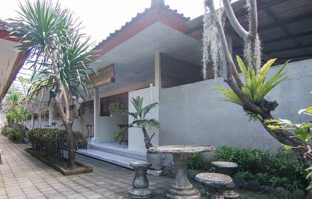 Pondok Nuri Homestay 발리 사누르 외부 사진